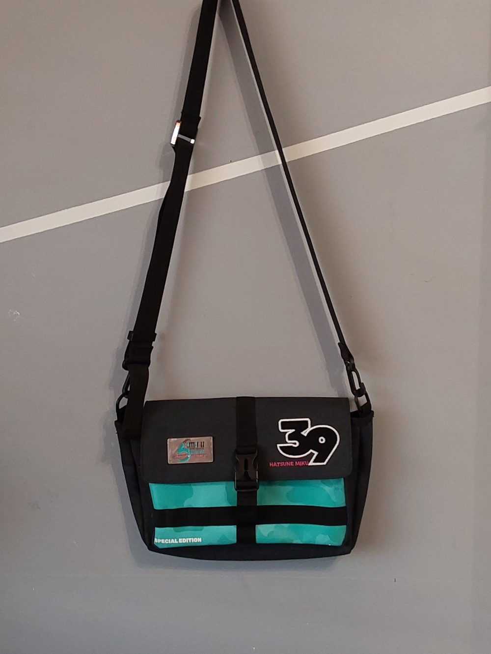 Hatsune Miku Vocaloid Special Black and Teal Messenger Bag with Adjustable Strap